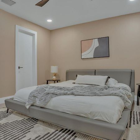 פורט לודרדייל Stunning 2 Story Villa With Pool מראה חיצוני תמונה