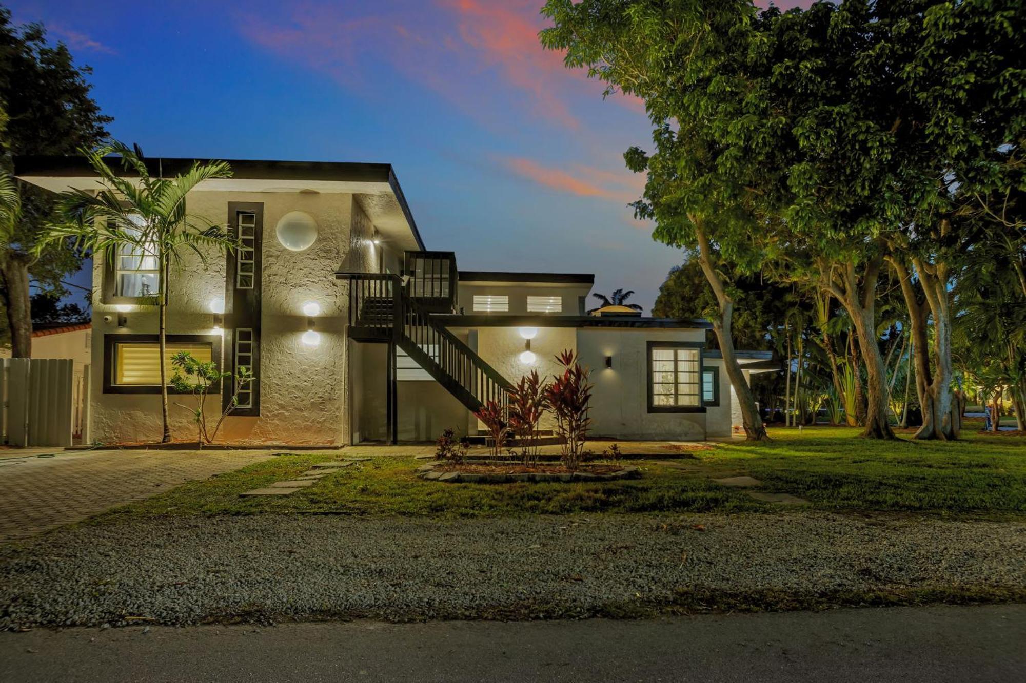 פורט לודרדייל Stunning 2 Story Villa With Pool מראה חיצוני תמונה